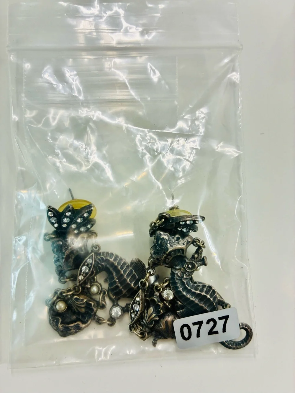 VTG Banana Bob Art Deco Style Sea Horse Dangling Chandelier Pierced Earrings EUC